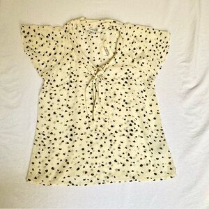 Forever 21 Cream Blouse with Black Heart Print Tie-neck Size M Flutter Sleeves